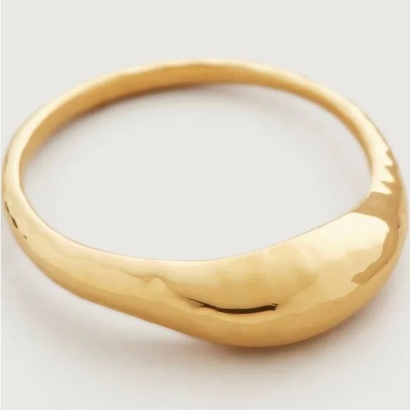 MONICA VINADER Jewelry - Monica Vinader 18k Gold ring